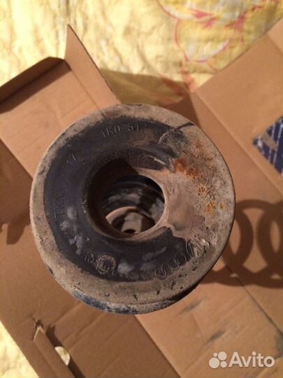 Пружина задняя