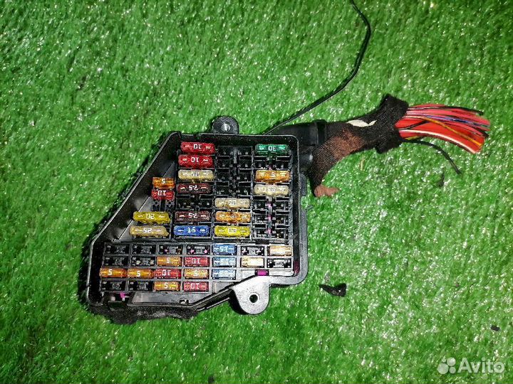 Блок предохранителей 8D1941824 Audi A8 D3 D3