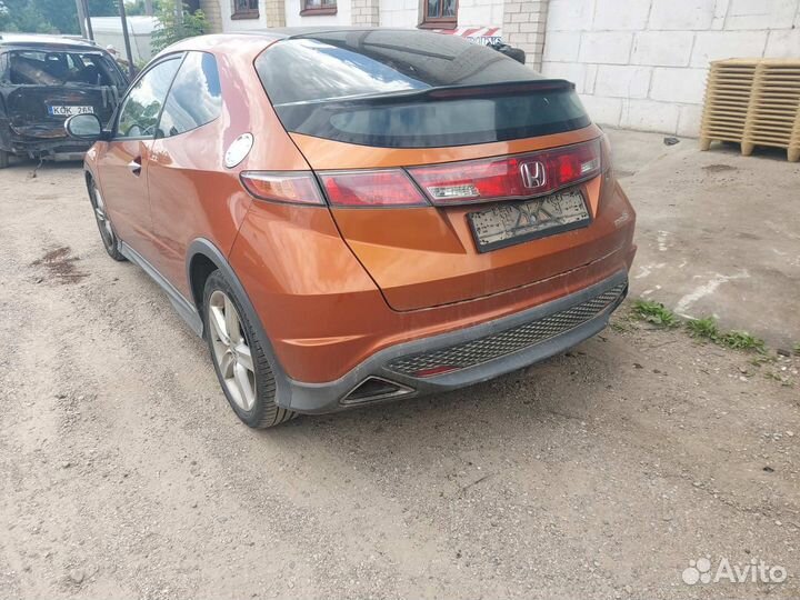 Honda Civic 8 хетчбек 2008 2.2 в разбор