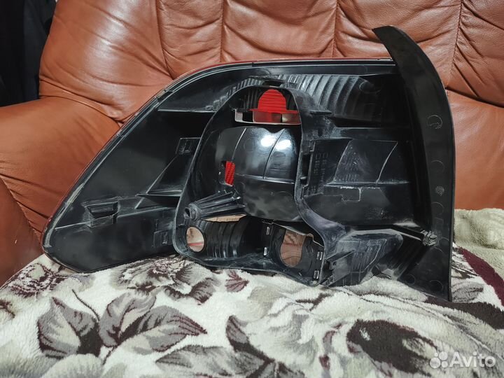 Задний правый фонарь volkswagen polo седан бу