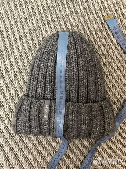 Шапка женская вязаная