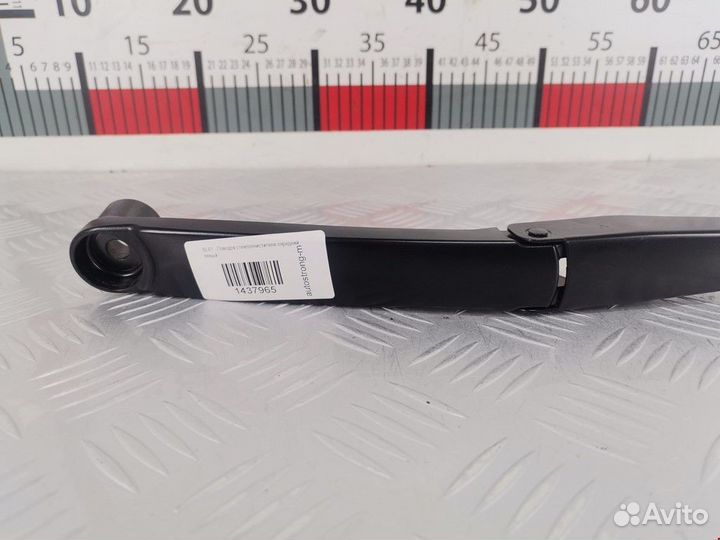 Щеткодержатель (поводок стеклоочистителя, дворник)