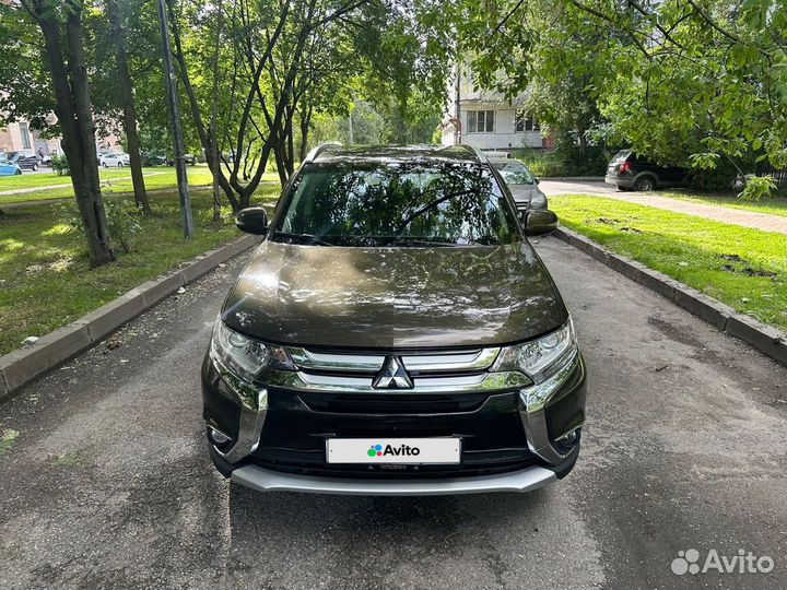 Mitsubishi Outlander 2.4 CVT, 2016, 44 400 км