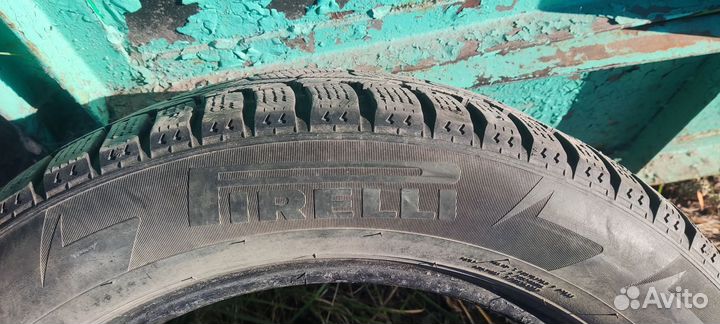 Pirelli Ice Zero 225/55 R18