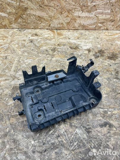 Площадка под акб opel corsa d