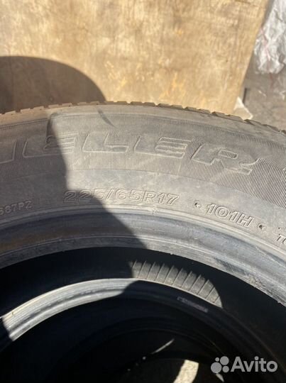 Bridgestone 738V 225/65 R17