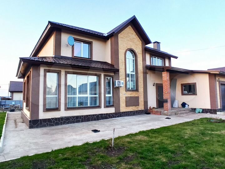 Дом 230 м² на участке 11 сот.