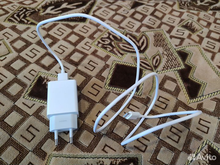 Новое зарядное устройство для смартфона USB Type-C