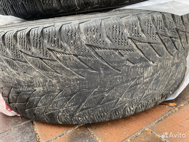 Nokian Tyres Hakkapeliitta R2 225/55 R17