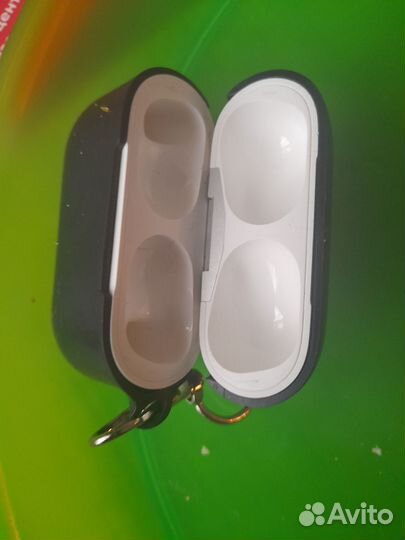 Оригинальный кейс Apple для беспропроводной зарядк