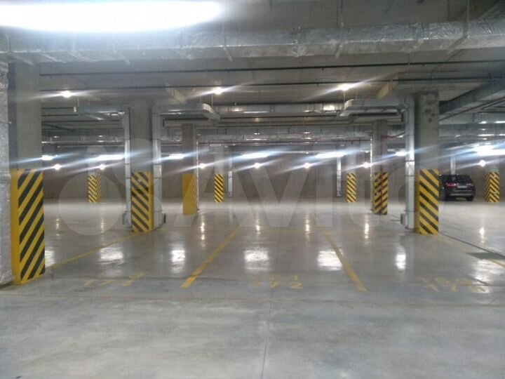 Машиноместо, 13 м²