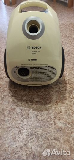 Пылесос Bosch moveon mini