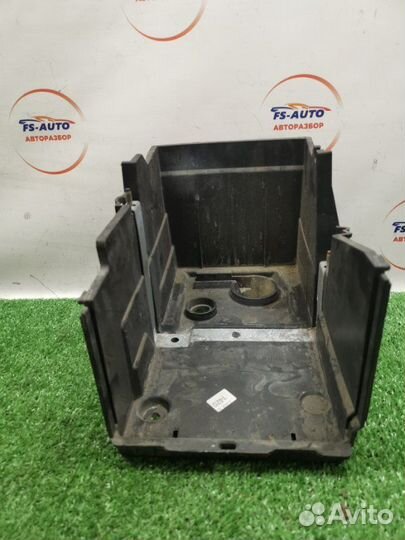 Корпус акб Ford Focus 2 купе 2.0 aoda 2010