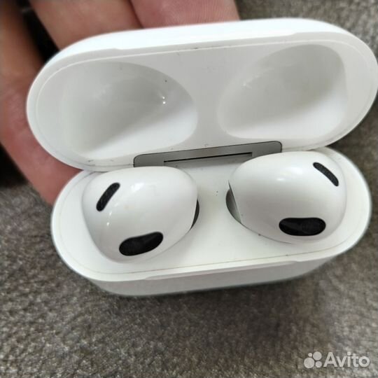 Наушники Apple AirPods 3-его поколения