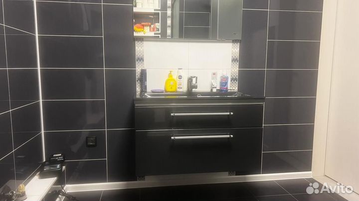 Тумба для ванной подвесная+ зеркало+смеситель