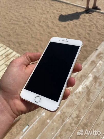 Телефон iPhone 7 plus