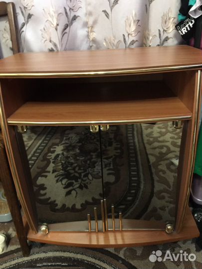 Тумба под телевизор