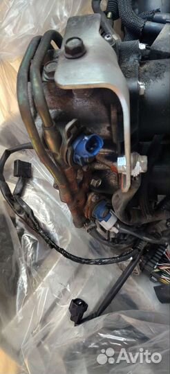 Коллектор впускной 20Y