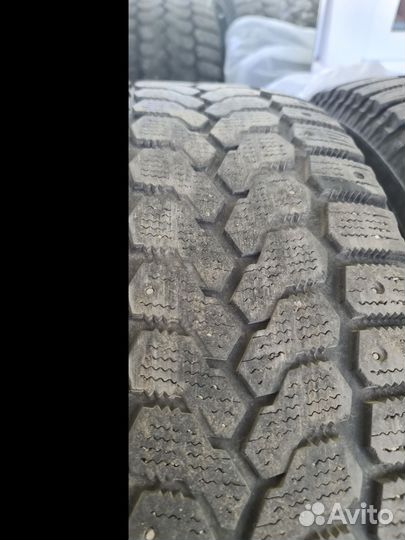 Yokohama Ice Guard F700Z 215/65 R16