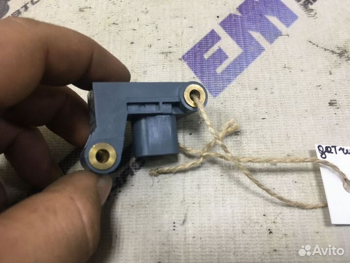 Датчик удара AIR BAG бмв 730D F01 седан, дизель