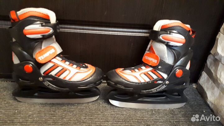 Продам детские коньки