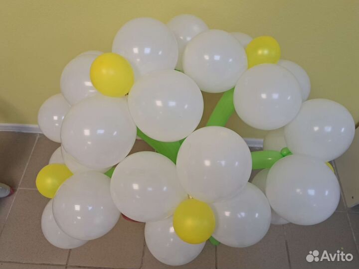 Букет ромашек из шаров