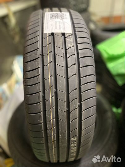 Kumho Ecsta HS51 215/60 R17 96H