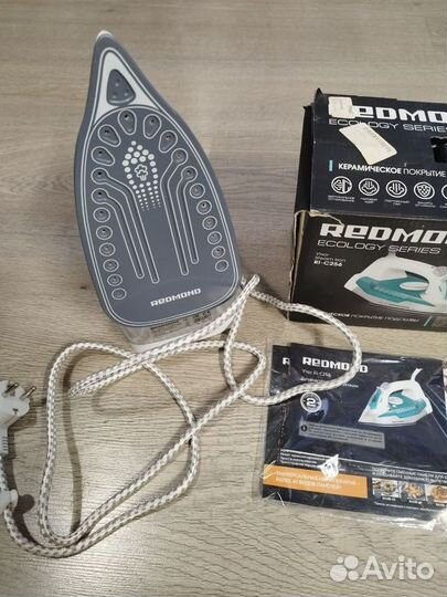 Утюги redmond и ручной отпариватель
