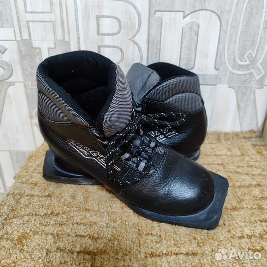 Лыжные ботинки motor