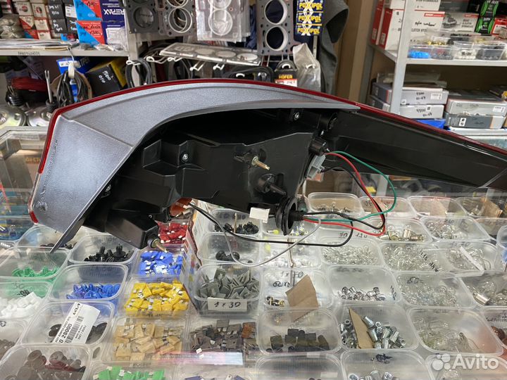 Задний левый фонарь hyundai elantra 5