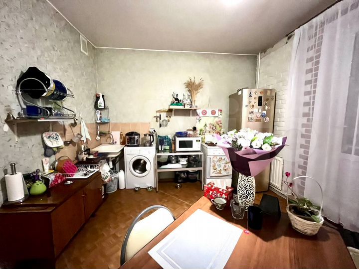 2-к. квартира, 63 м², 8/12 эт.