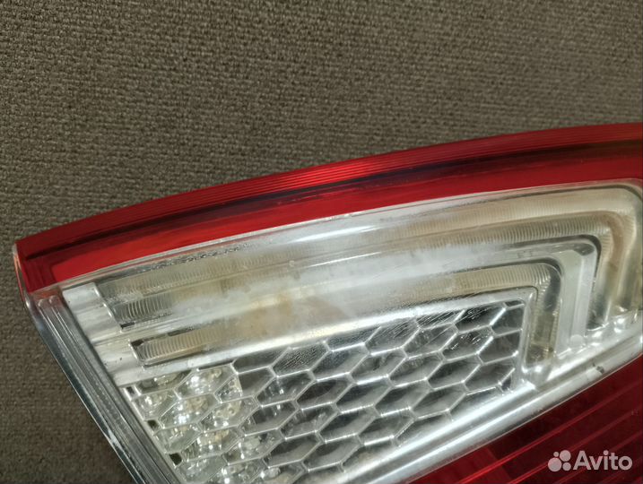 Фонарь зад левый внутрений Ford Mondeo 4 рест Ориг