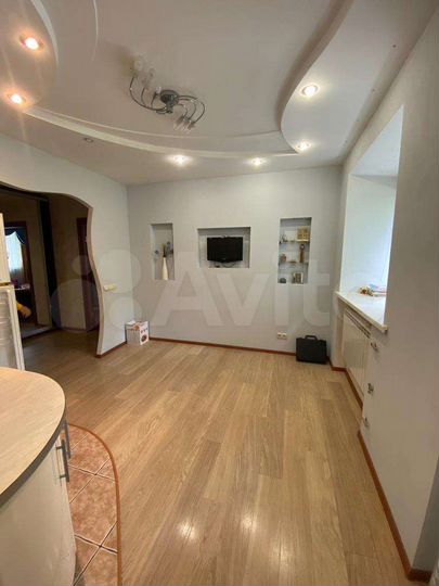 2-к. квартира, 57,4 м², 1/5 эт.