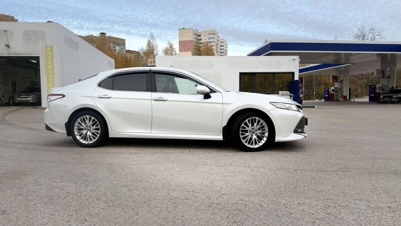 Toyota Camry: фото владельца