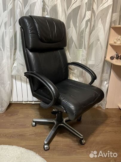 Компьютерное кресло