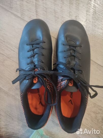 Футбольные бутсы