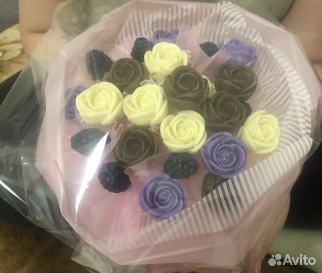 Сладкие букеты из шоколада