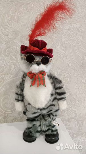 Кот игрушка