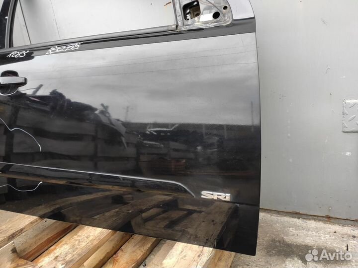 Дверь передняя правая на Opel Astra H Z20R