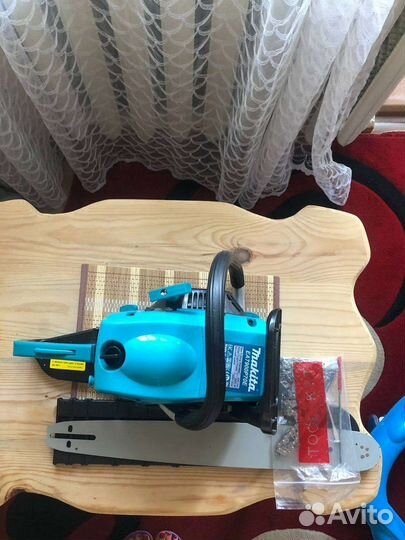 Бензопила Makita