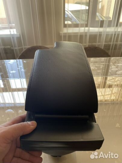 Подлокотник на Kia rio 4