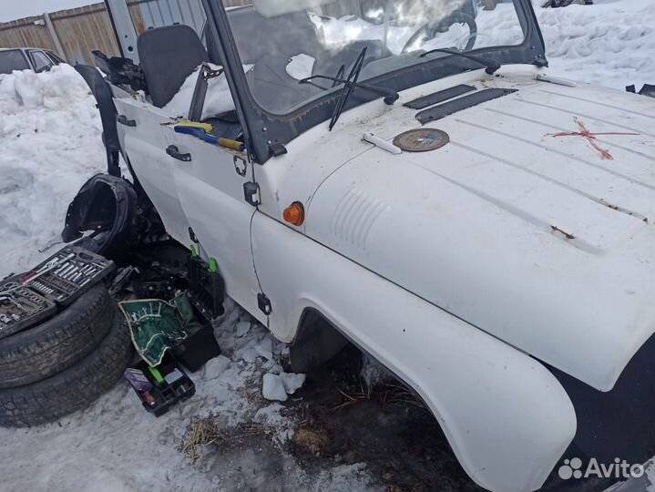 В разборе УАЗ Хантер 409