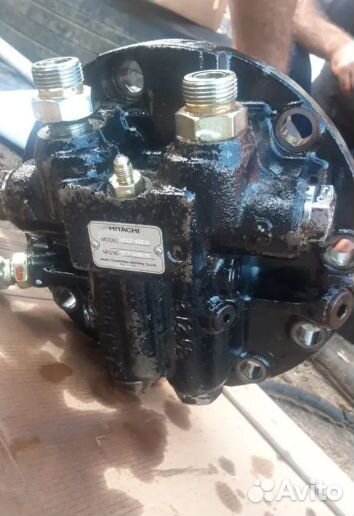 Гидромотор хода Hitachi 330-3