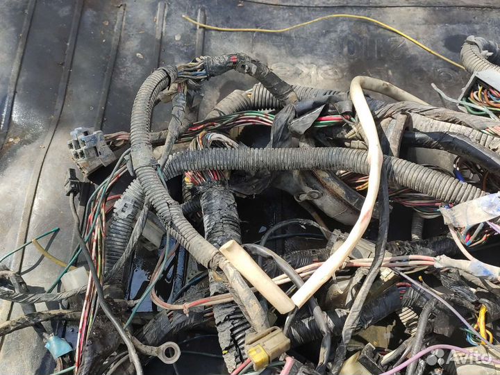 Коса двигателя подкапотная Ниссан Санни n13 дизель