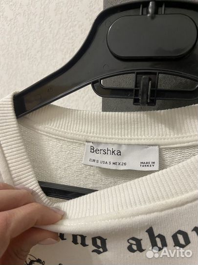 Толстовка Bershka