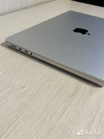 Macbook pro 14