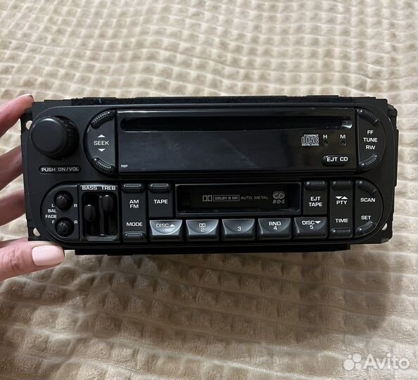 Магнитола штатная P56038586AH Jeep Grand Cherokee