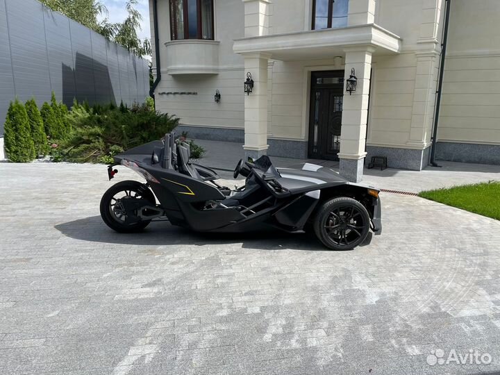 Polaris slingshot