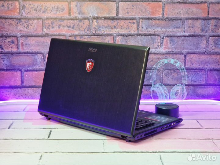 Ноутбук MSI Core i5 12Gb GTX850M SSD + 1Tb 17.3