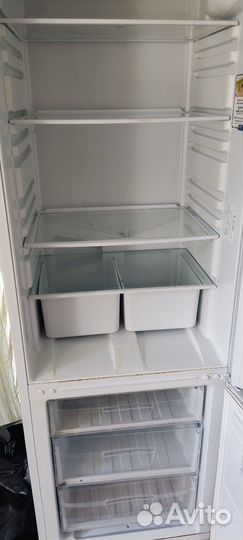 Холодильник indesit